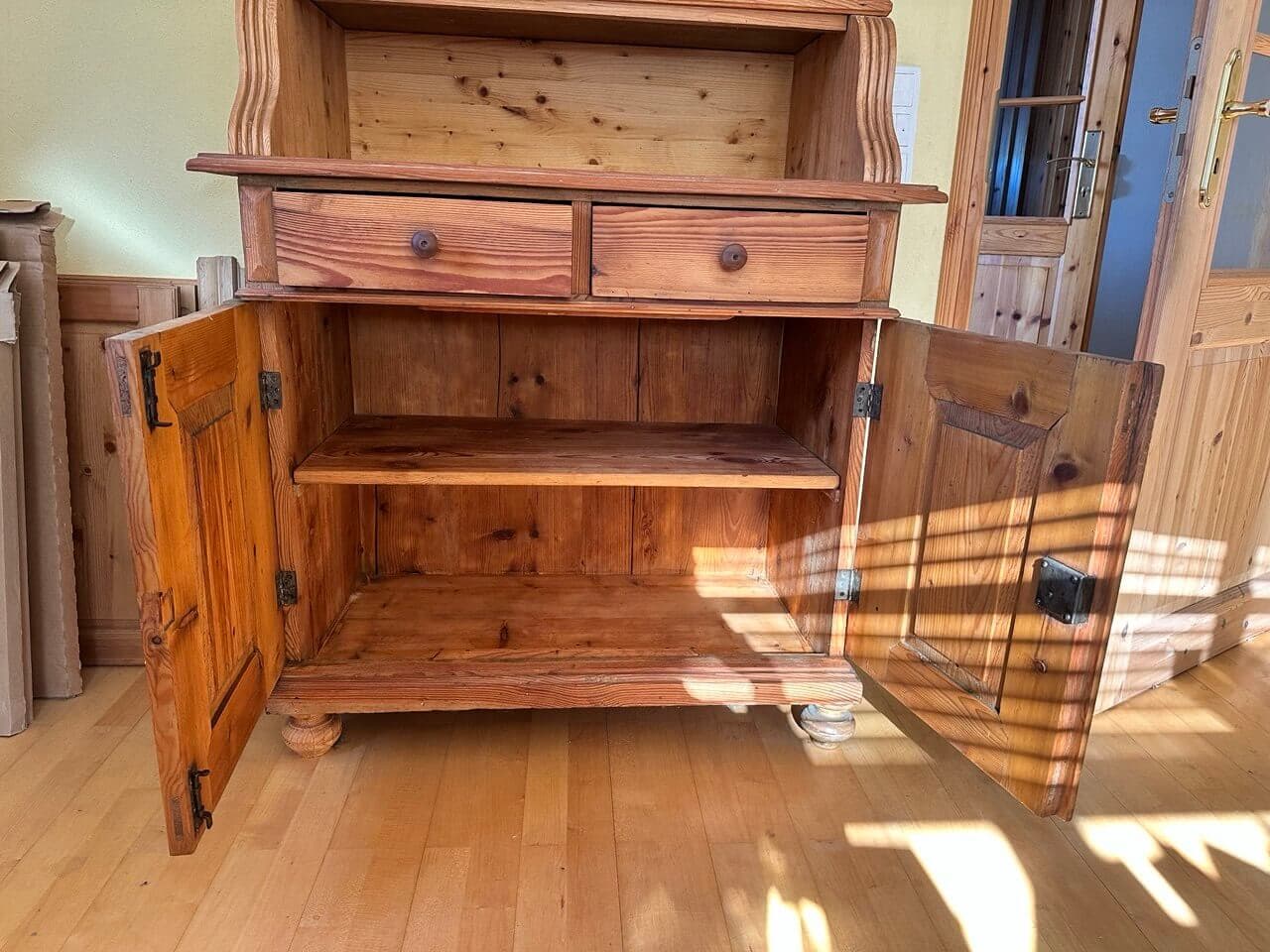 Küchenschrank