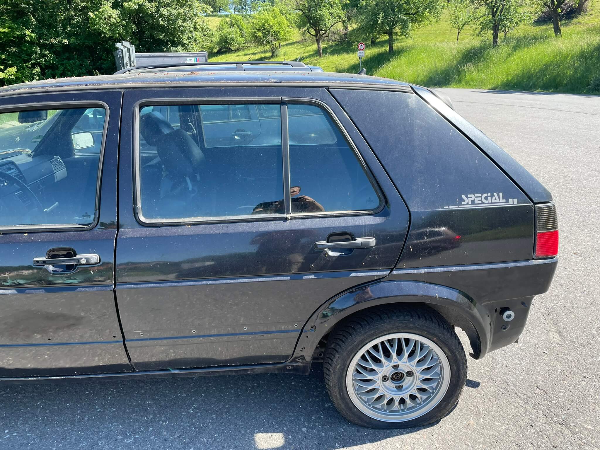 Golf schwarz Festplatz