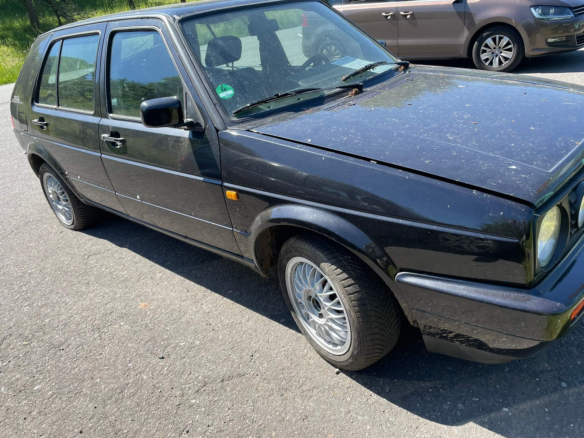 Golf schwarz Festplatz