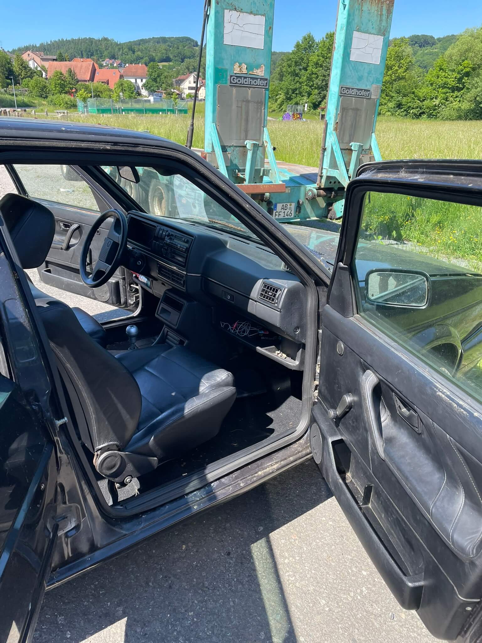 Golf schwarz Festplatz