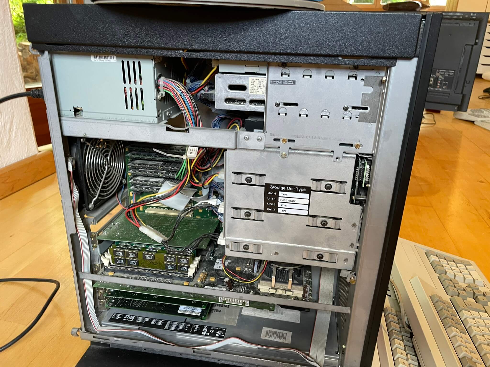 Server small