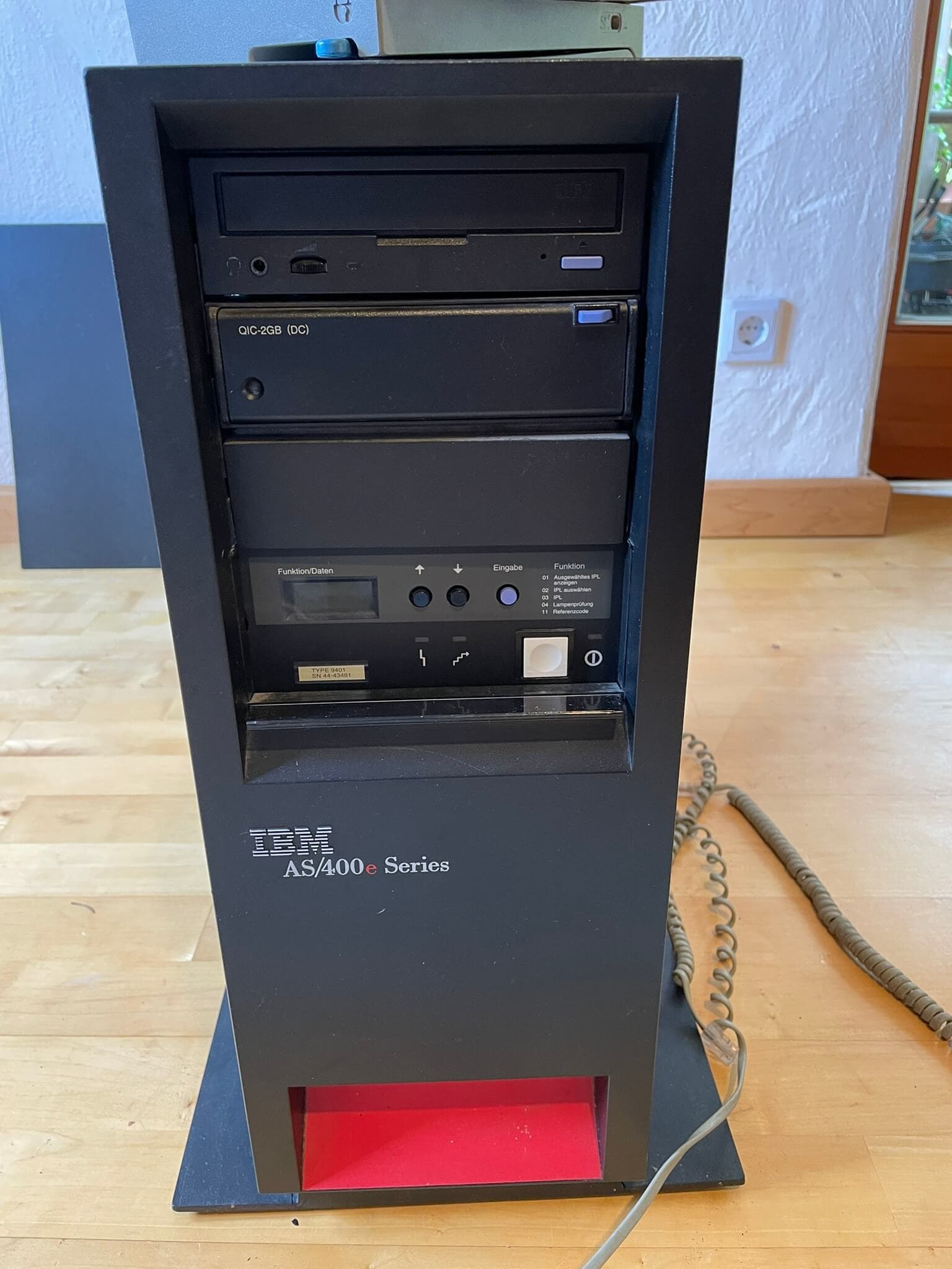 Server small