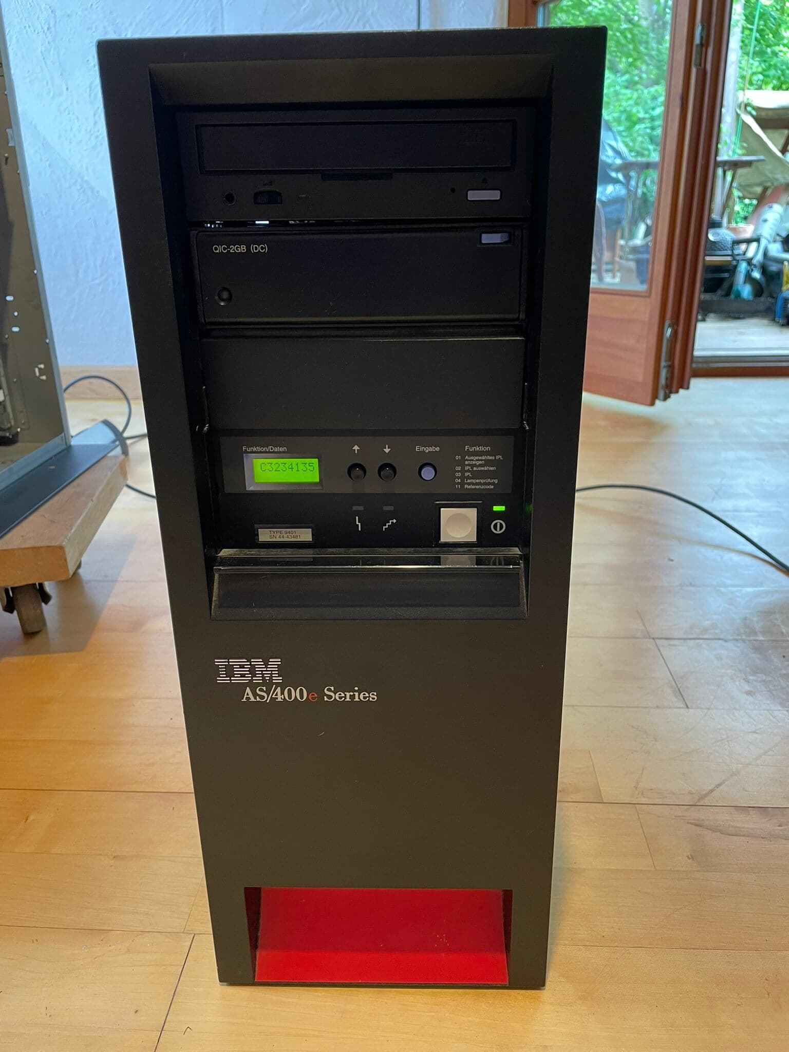 Server small